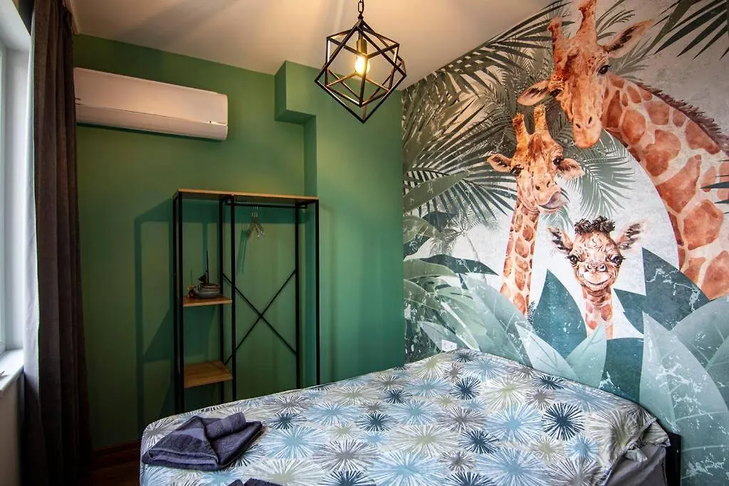 Jungle Apartment In The Center Sofia